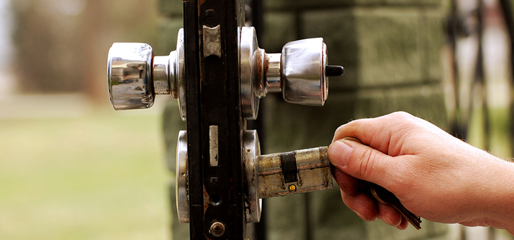 front door latch repair Cerritos